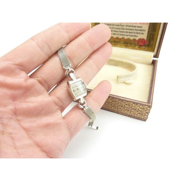 Longines Antique Women's Watch 1940 World's Fair Grand Prize Watch Velvet Box - Picture 4 of 7